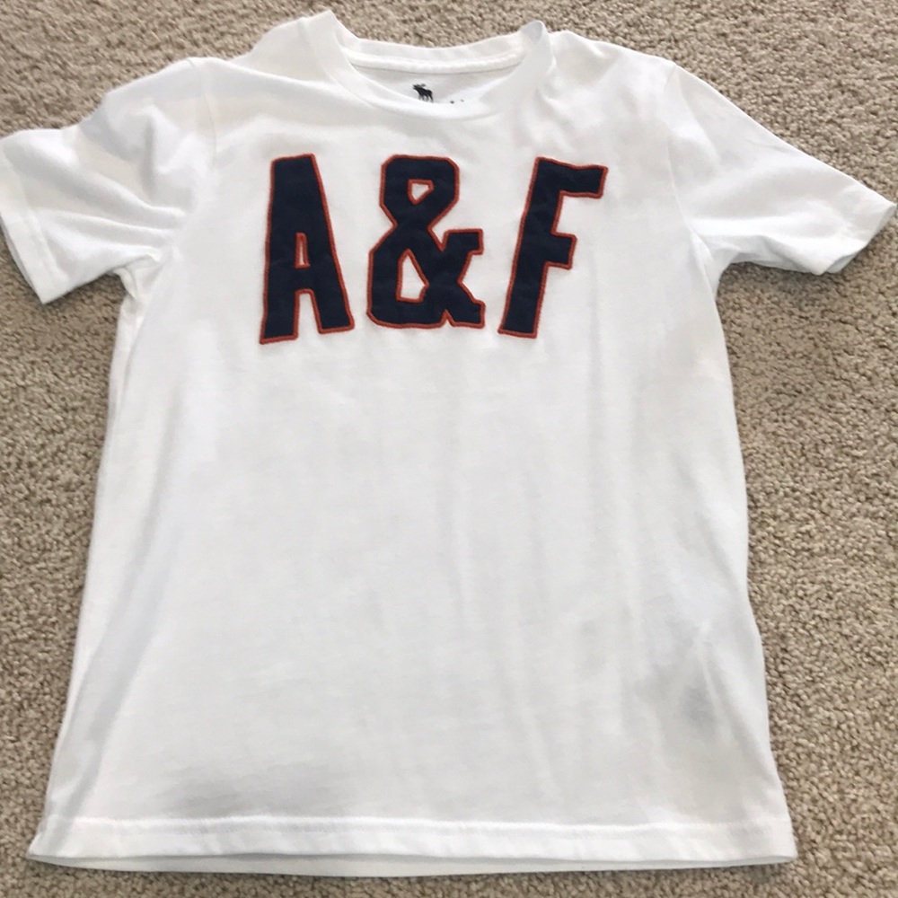 A & F T-shirt like new